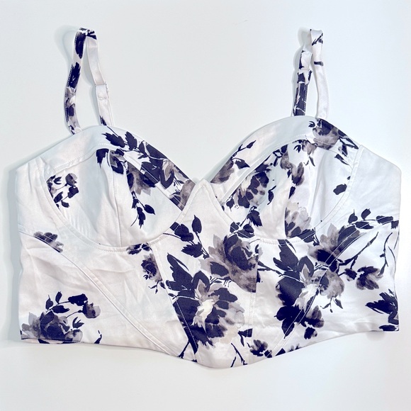 Forever 21 Other - Forever 21 Black and White Floral Bustier